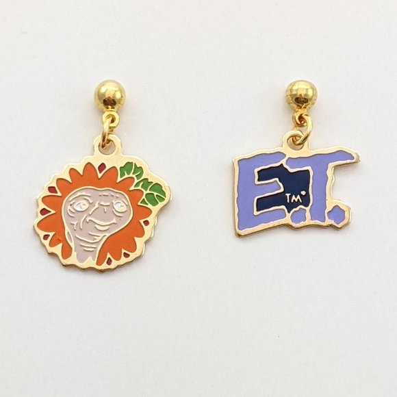 E.T. The Extra Terrestrial Mismatched Earrings - E.T. Flower + E.T Logo - Picture 1 of 1
